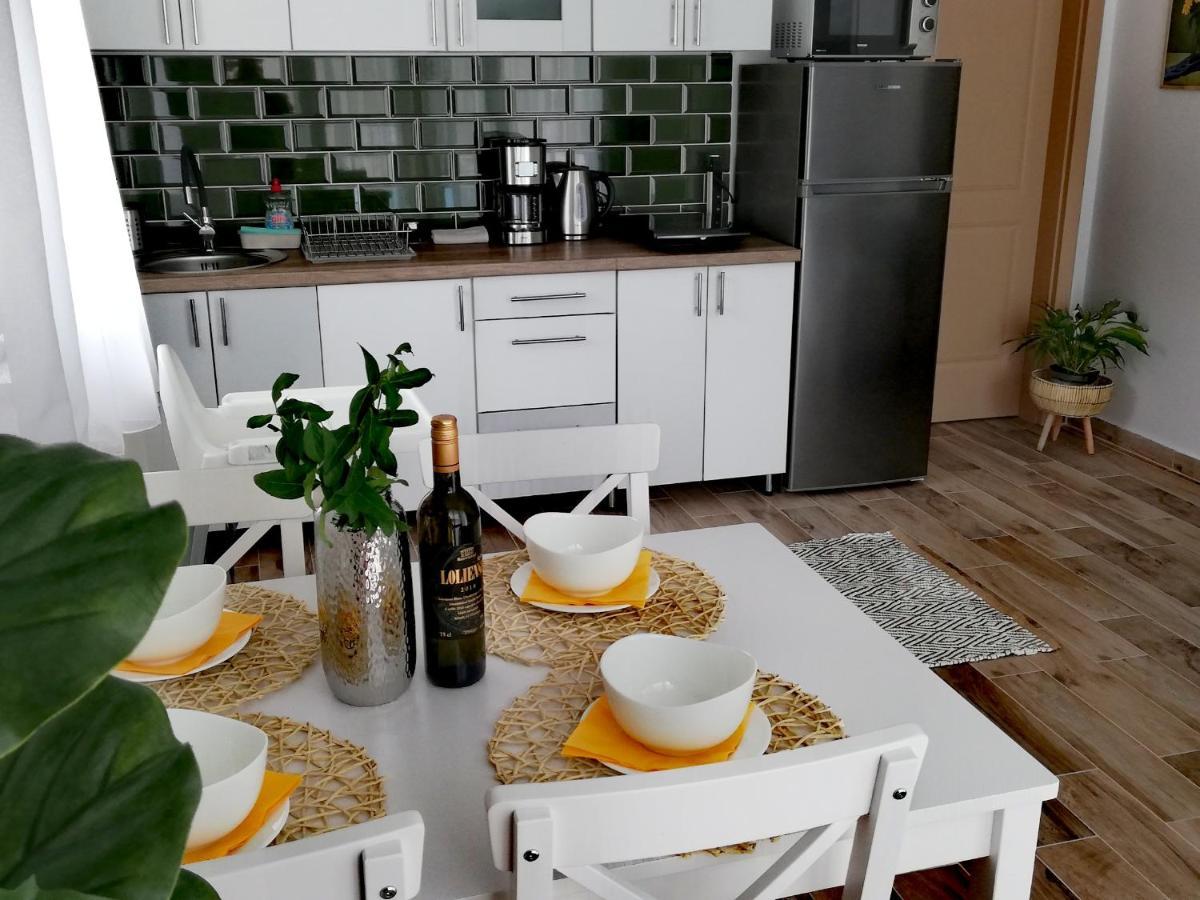Happy Apartments Balatonlelle Eksteriør bilde