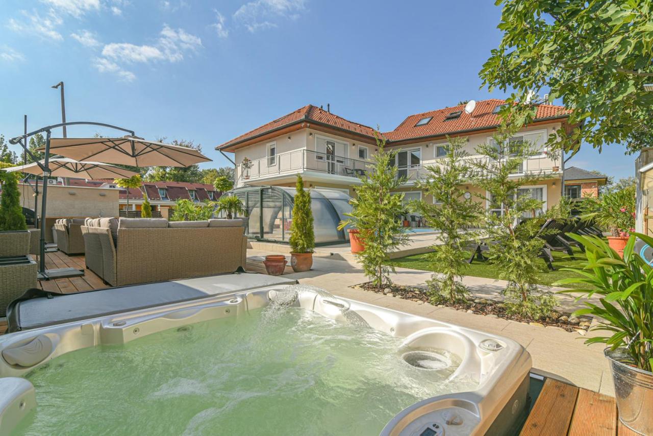 Happy Apartments Balatonlelle Eksteriør bilde